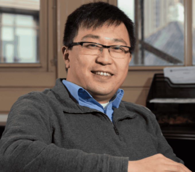 刘鹏的官方大学主页照片